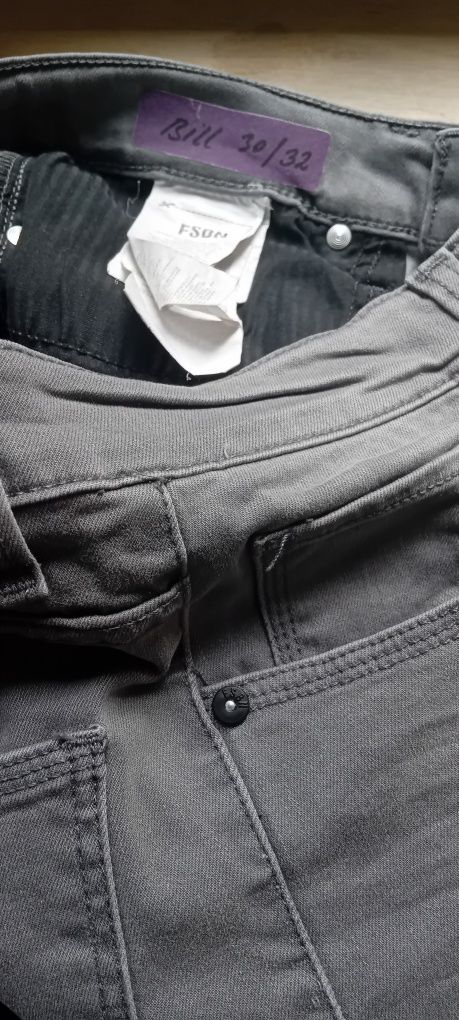 Spodnie jeans FSBN 30/32.