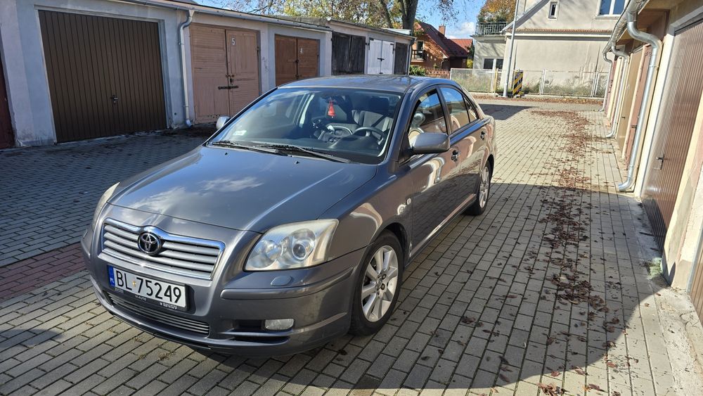Toyota Avensis T25 1.8 VVT-i benzyna, 2003r Ksenony