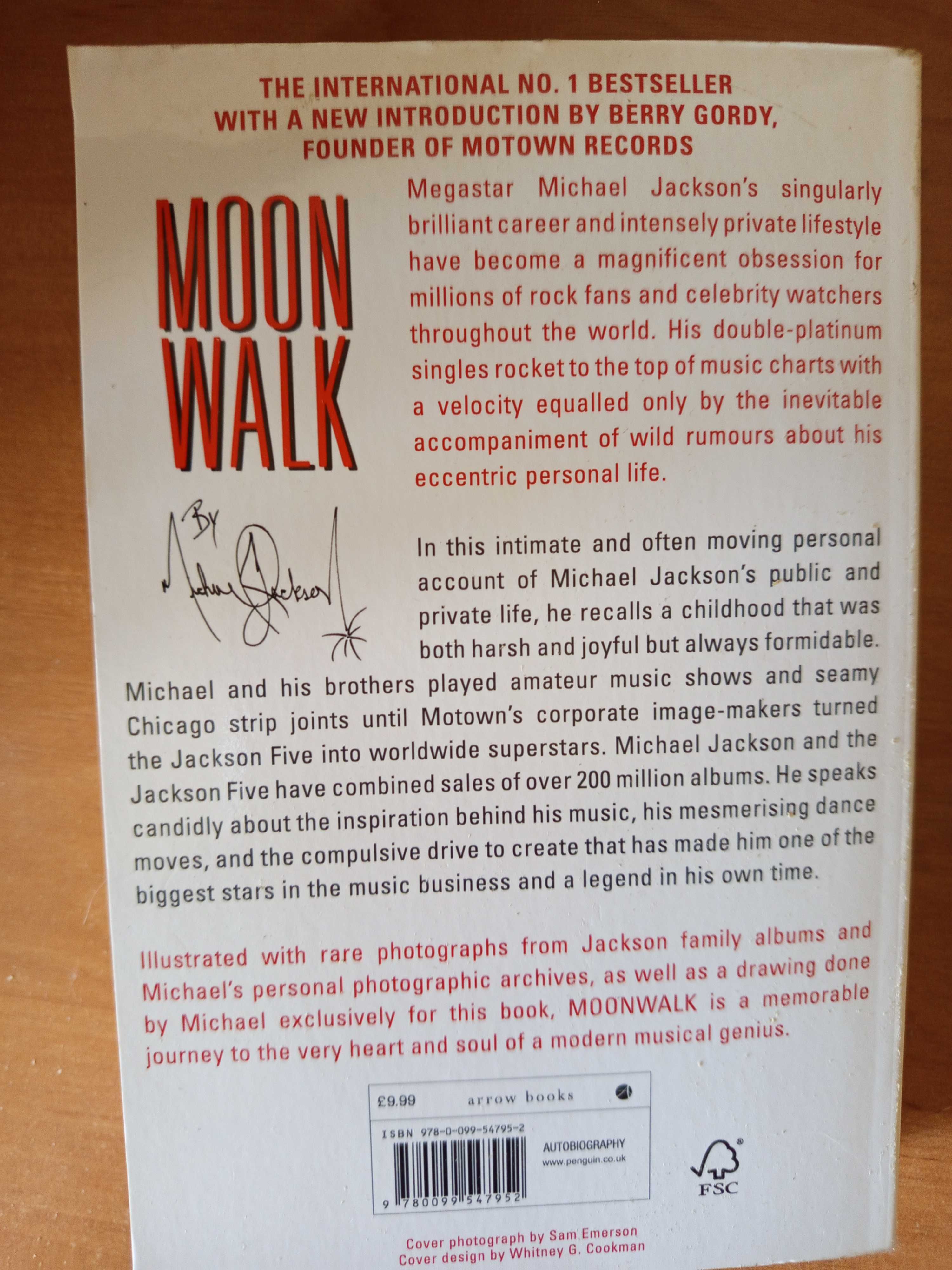 Продам книгу Майкла Джексона "Moon Walk" на англійській мові
