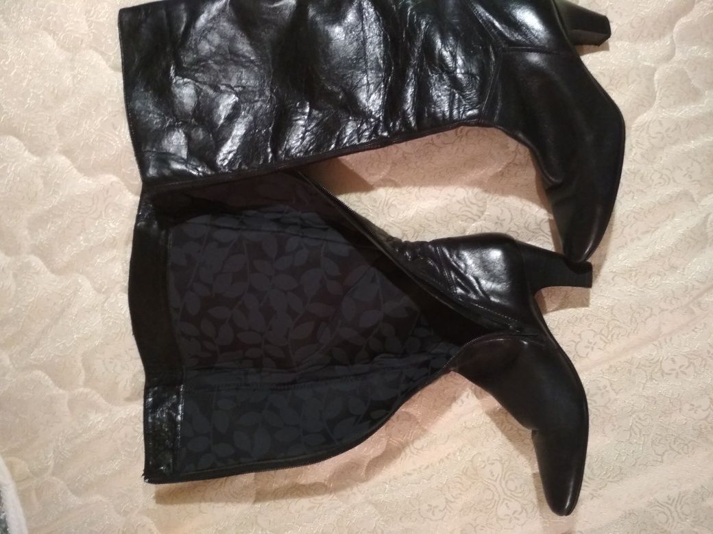 Женские кожаные сапоги, размер 36. Jones, размер 39