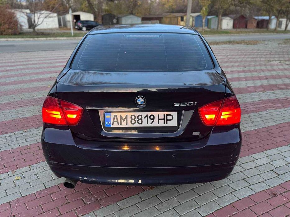 BMW 320 E90 2005 2.0 Мкпп-6