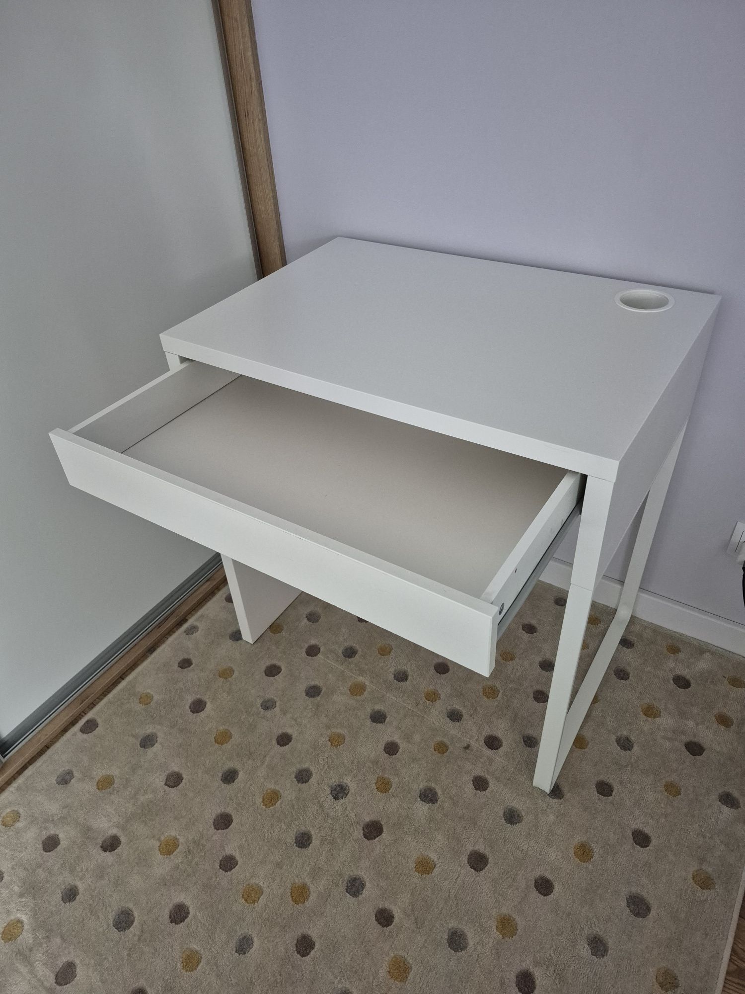 Biurko Micke Ikea