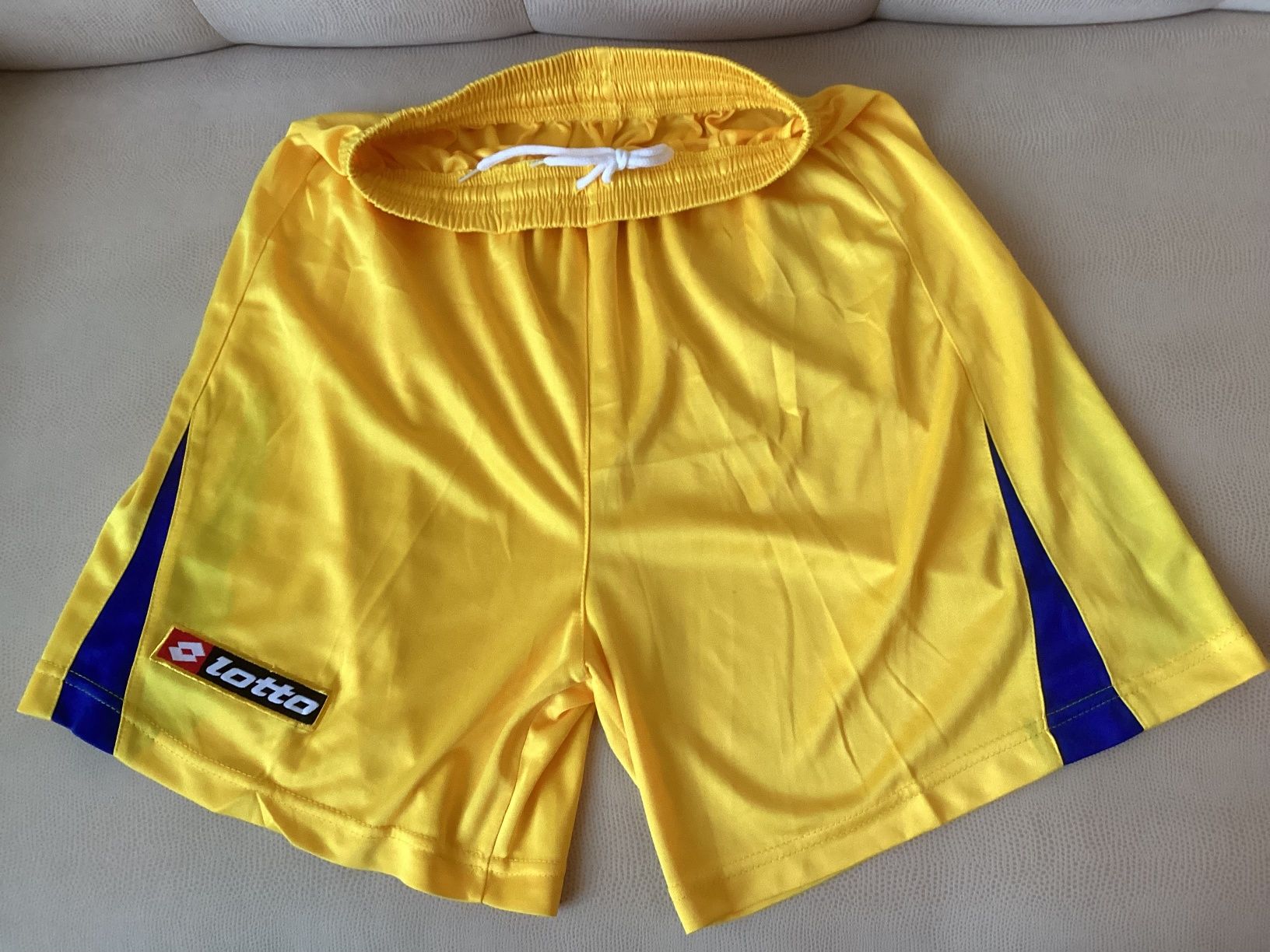 Новые футбольные трусы /шорты Lotto и Nike DRI - FIT.