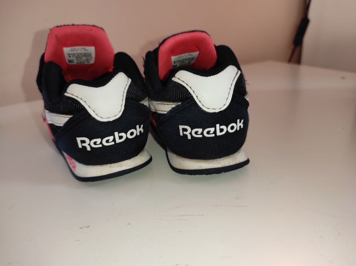 Adidaski Reebok 24,5