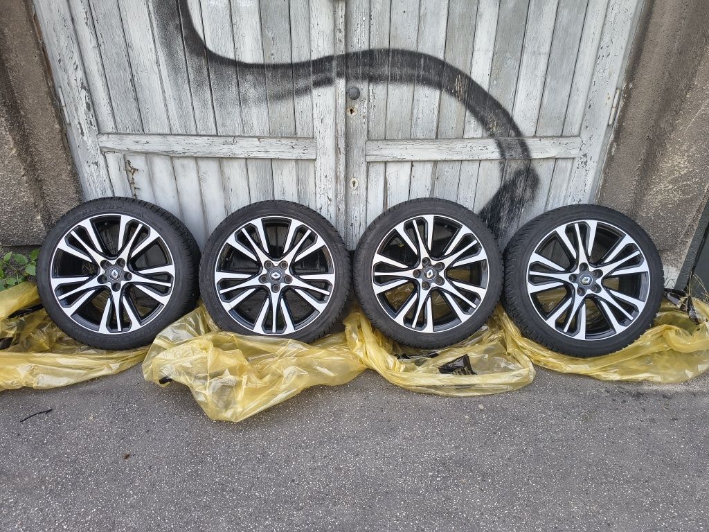 Koła Felgi Renault 19" Initiale Paris Talisman z oponami zim. Dunlop