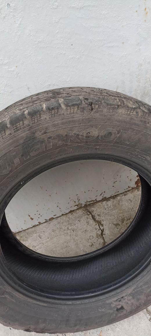 Продам резину HANKOOK 235/65/R 17