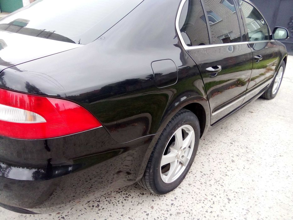 Продам Шкоду 1.8Б. 2009 року.