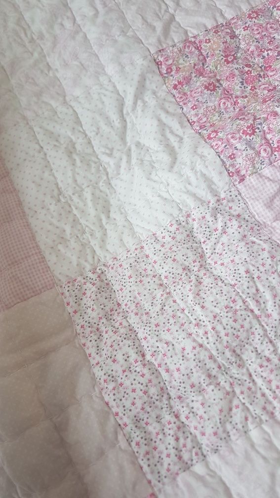 Edredon patchwork para cama de criança (ZARA)