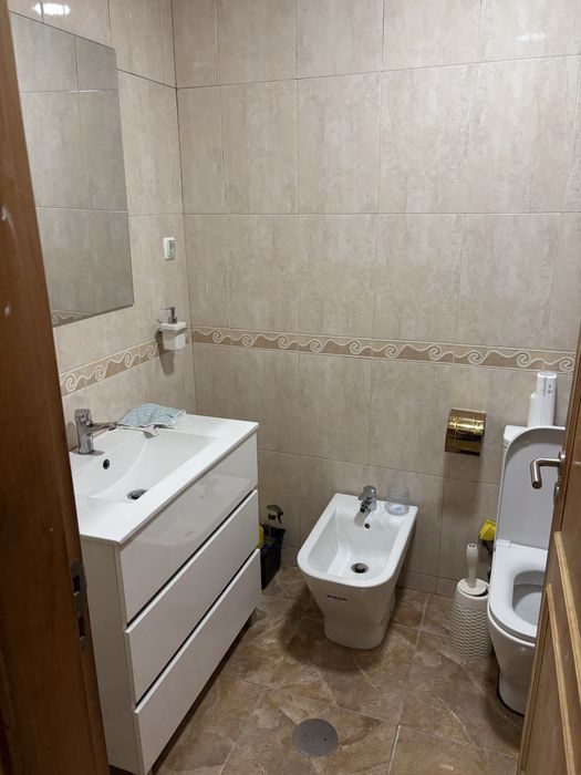 Quarto disponível – Amadora, junto à estação