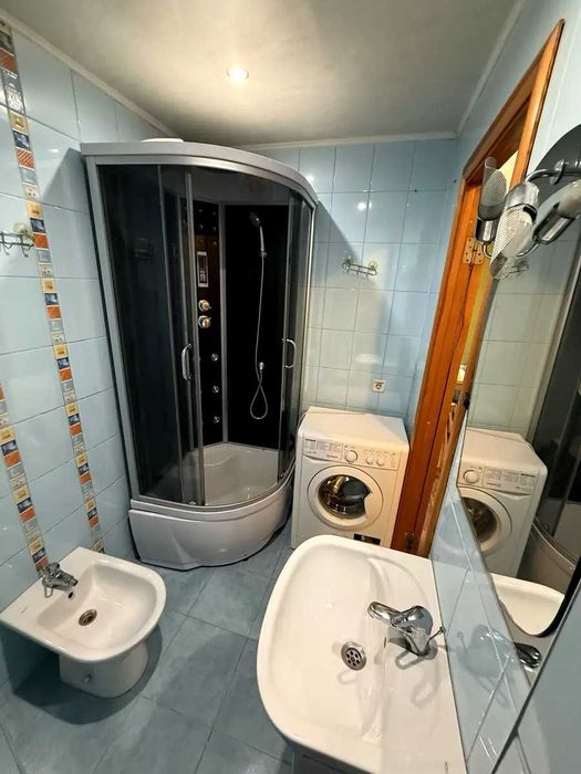 Здається в оренду 1 кімнатна квартира біля метро Героїв Дніпра