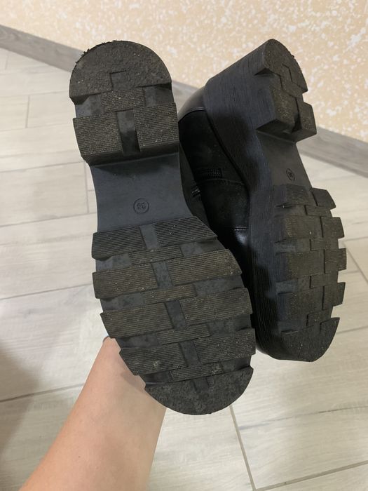 Зимові жіночі чоботи