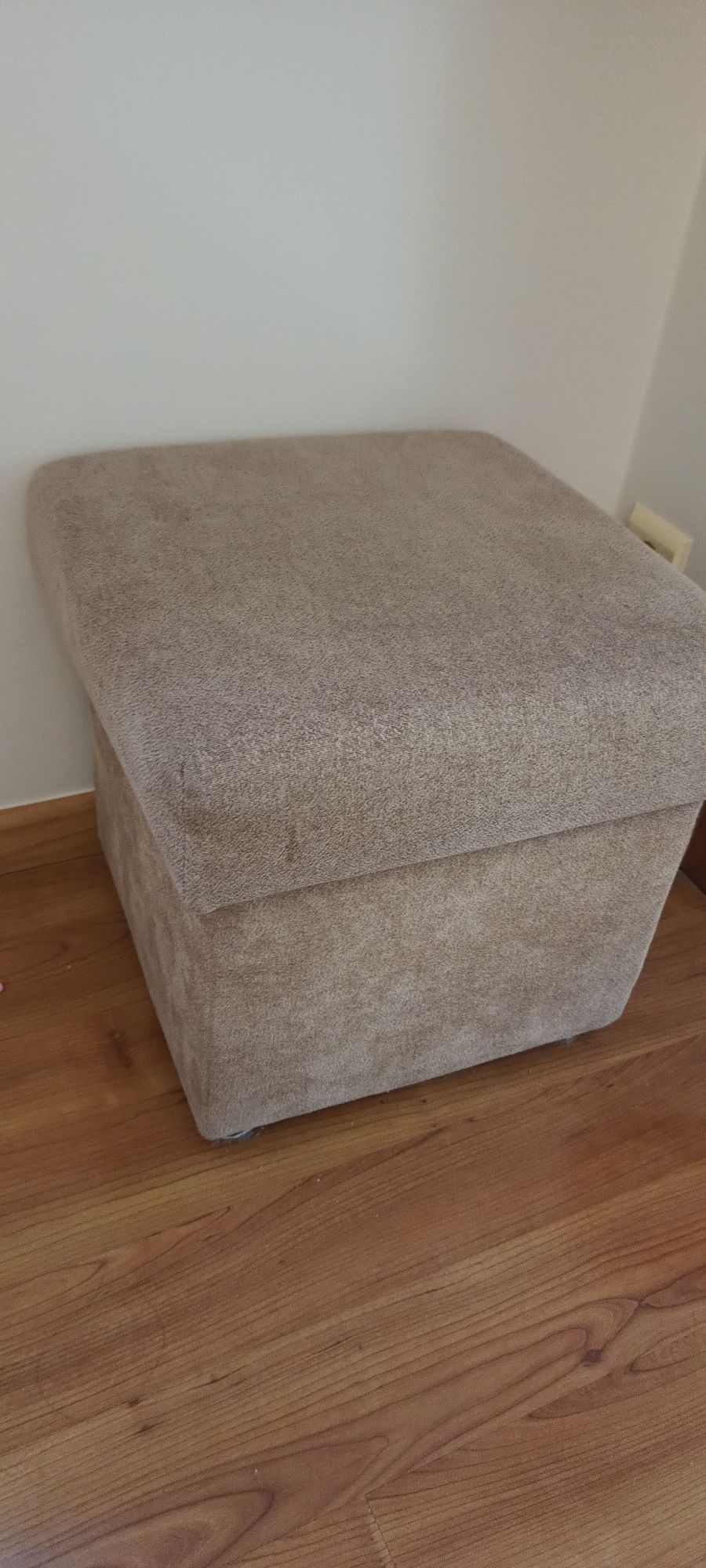 Wersalka z bokami plus pufa