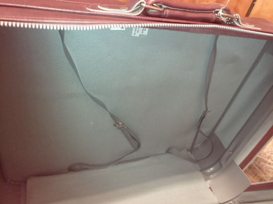 Чемодан/Валіза на колесах велика"Аmerican Tourister"