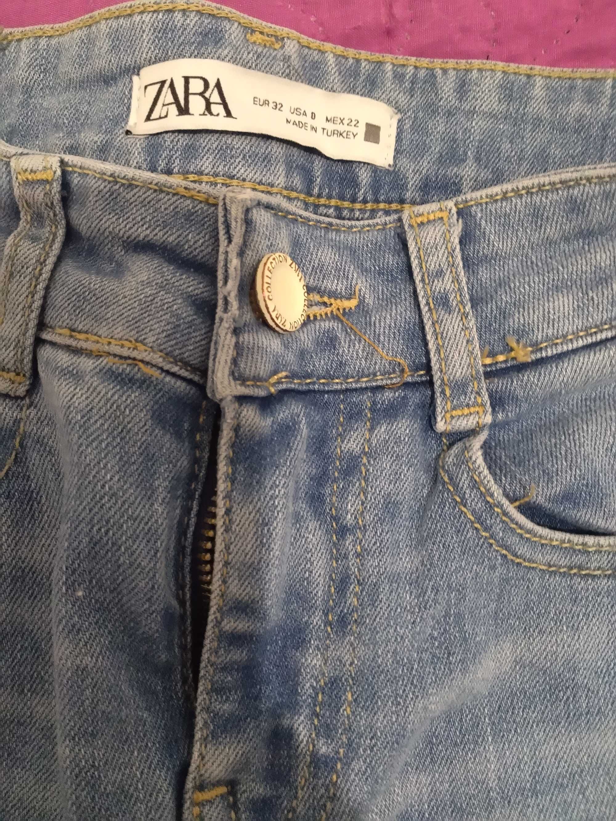 Calça jeans  a boca de sino Zara