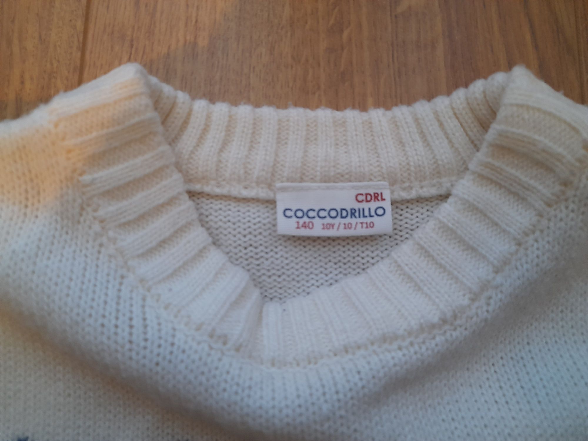 Sweter z wzorem Coccodrillo r.140 na chlopca