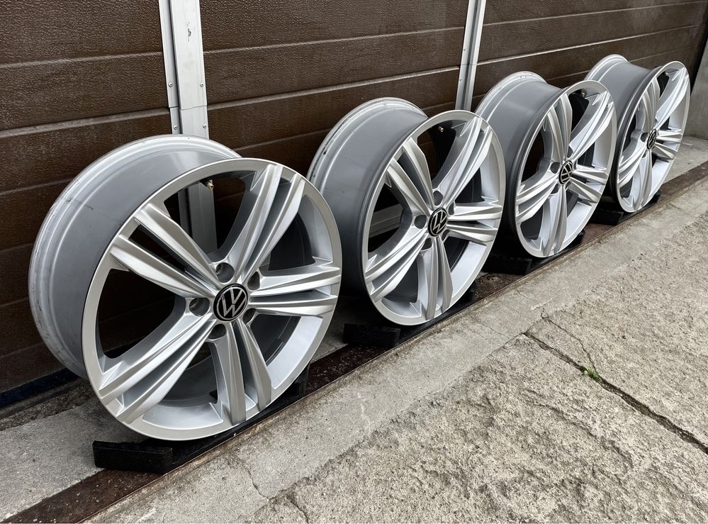 4x Alufelgi 5x112 r18 et43 7J Felgi aluminiowe VW R-line Oryginal 18”