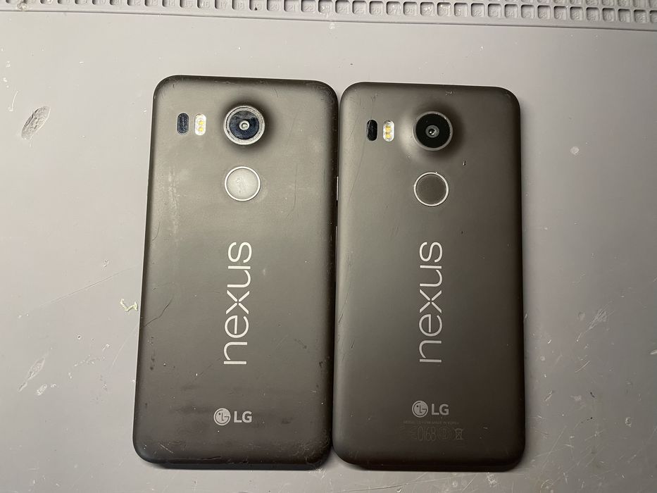 Продам 2 LG nexus 5x на запчасти