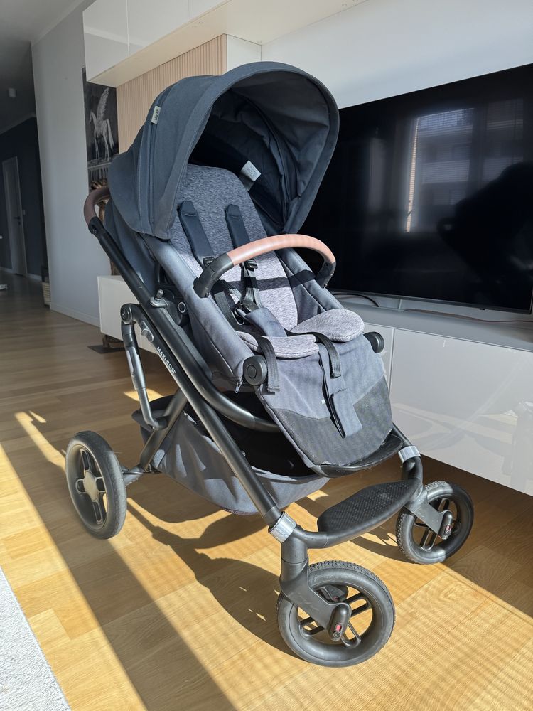 Maxi-Cosi Lila XP Plus z gondolą Oria XXL - komplet akcesoriów BDB stn