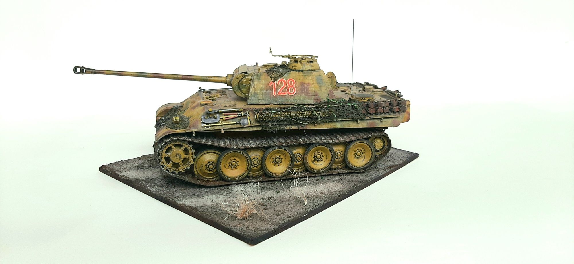 Стендова модель танка Пантера 1/35