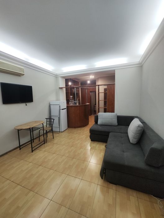 Срочно‼️Реальная‼️Центр! Продам 1 к.кв. студия  м.Университет