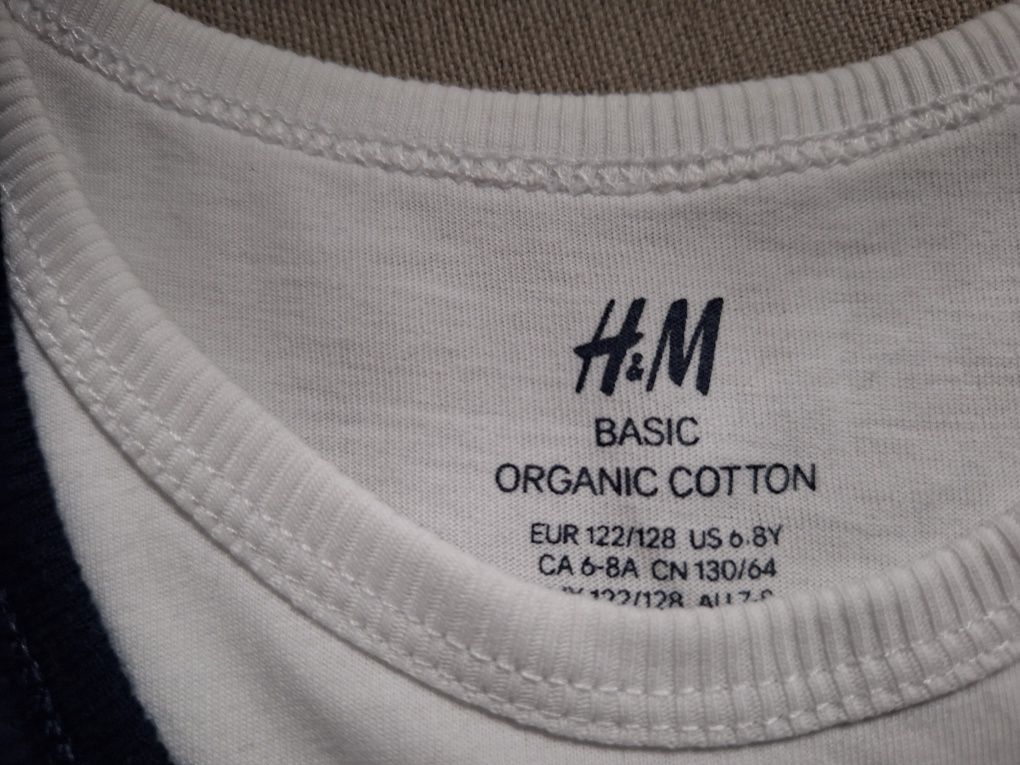 H&M podkoszulki 100% bawełna 4 sztuki rozm. 122 / 128