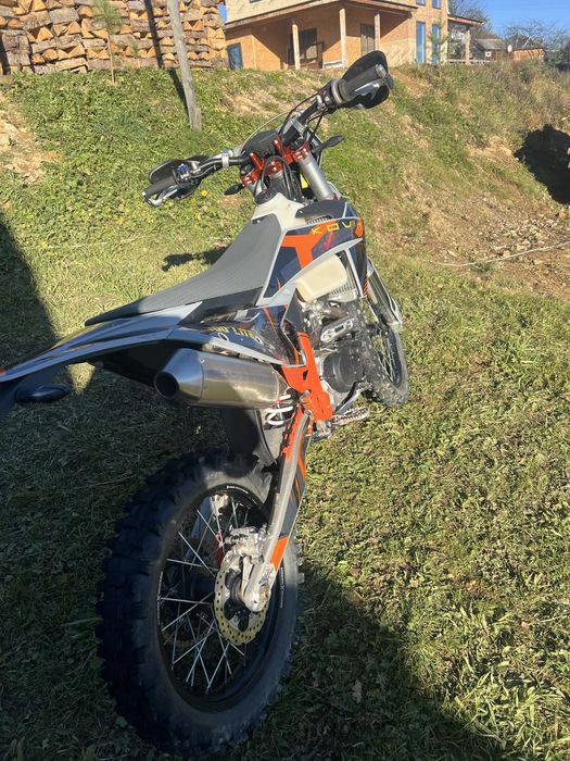 Продаю Кові Лайт300 2025 року пробіг 1400км