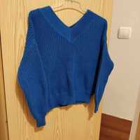 Niebieski sweter damski