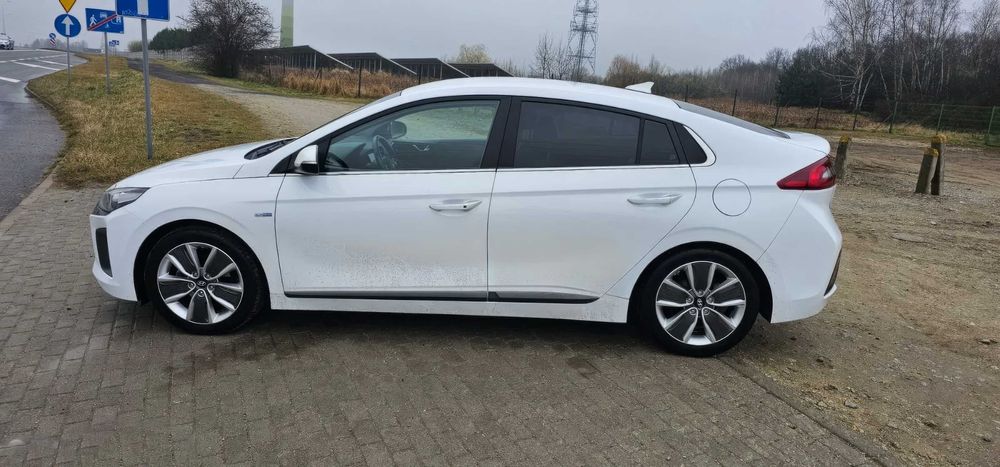 Hyundai IONIQ      2017