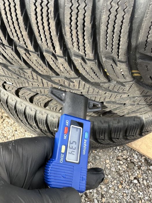 195/55/16р. Nokian 1шт. 900грн.