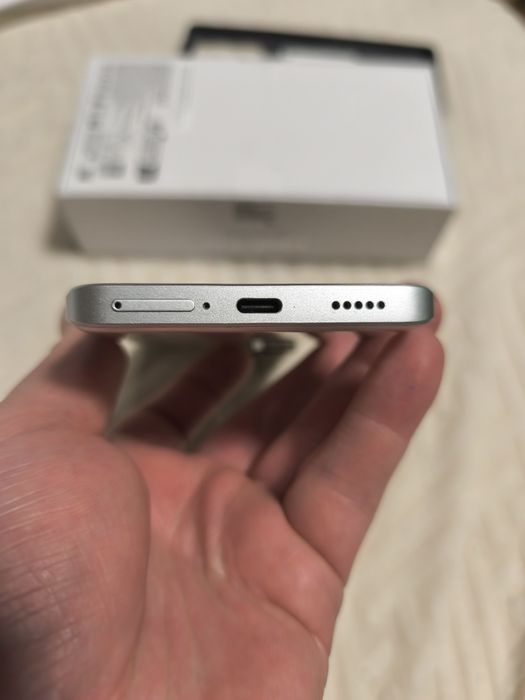 Redmi Note 13 Pro+ 5G. 12Gb de RAM 512Gb (garantia até maio 2027)