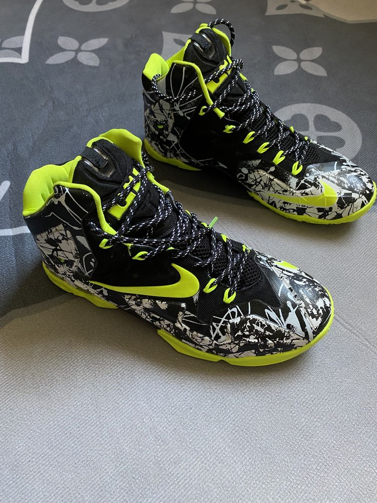 Nike Lebron 11 Graffiti