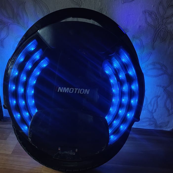 Моноколесо in motion v8f