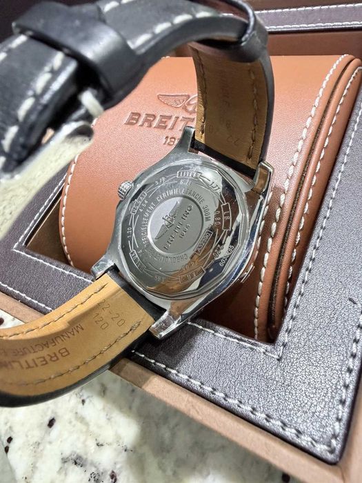 Relógio Breitling Avenger II GMT A32390