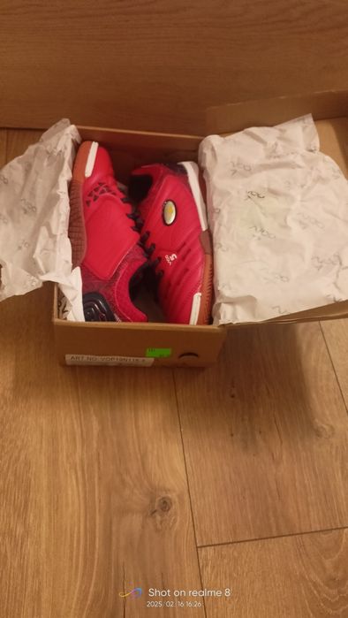 Buty halówki do piłki nożnej