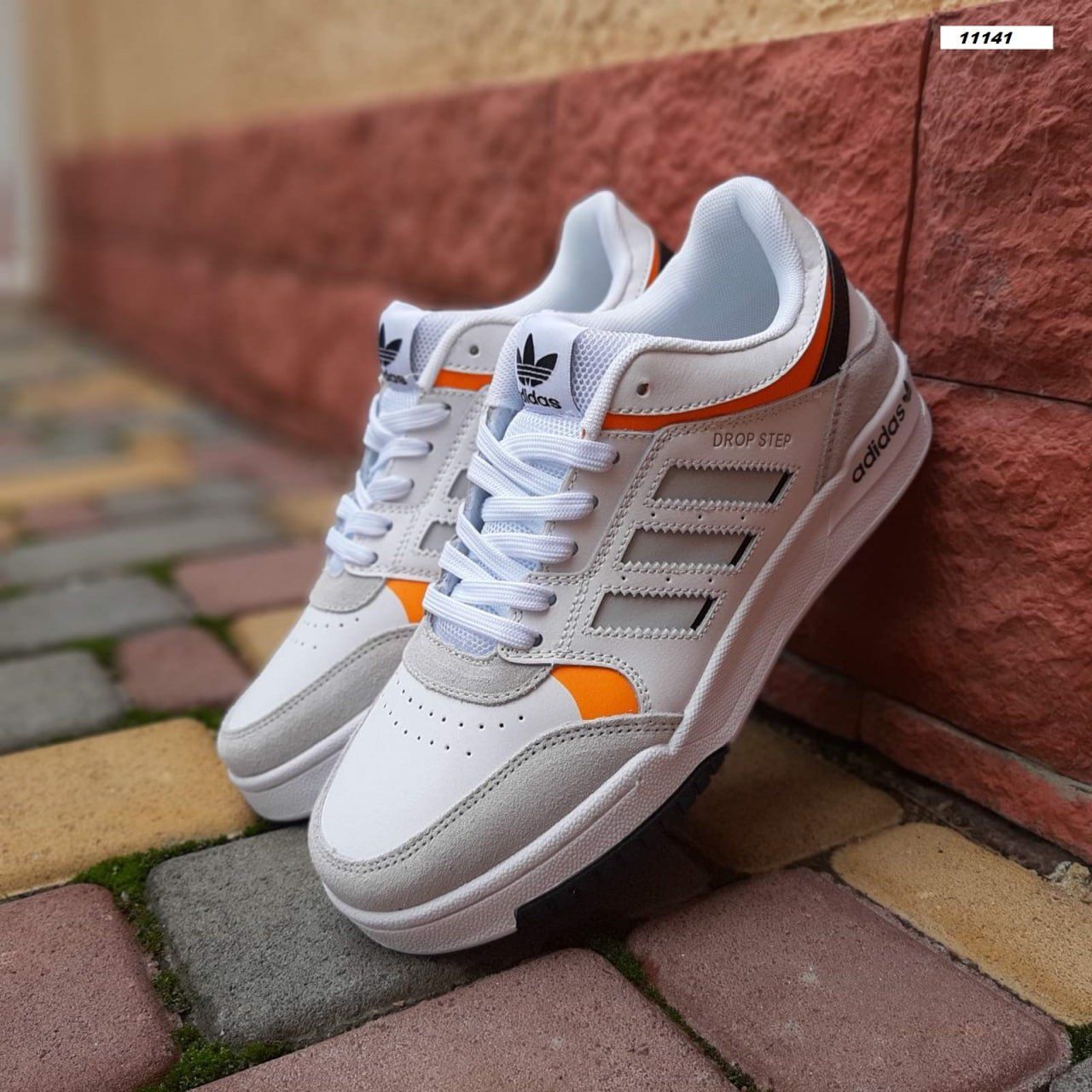 Кросівки Adidas Drop Step Білі з сірим та помаранчевим