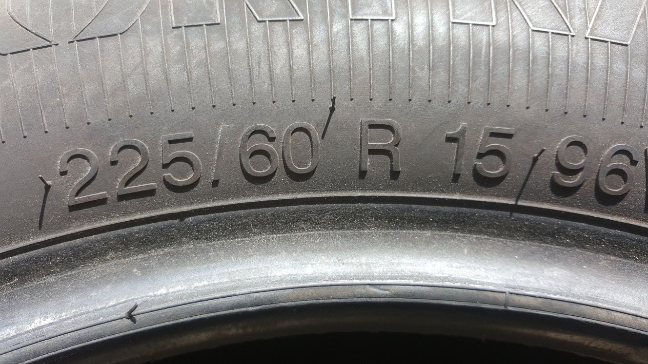 225/60R15 VREDESTEIN 2шт шины летние (протектор 7.66мил)