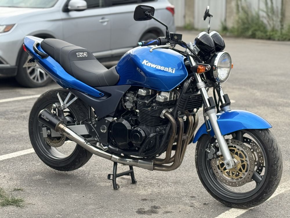 Мотоцикл Kawasaki zr 7