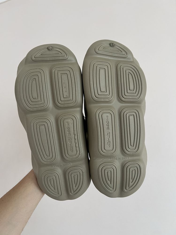 Крокси Унісекс Yeezy Нові!