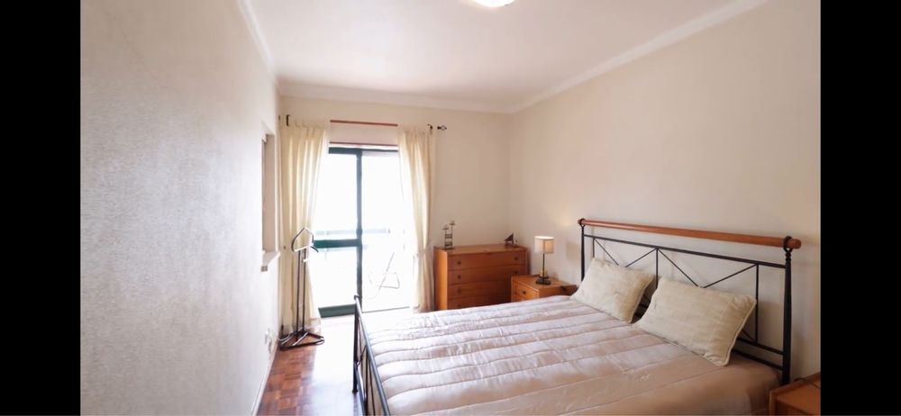 Quarto de casal completo (disponível este fim de semana) 8 a 10 de nov