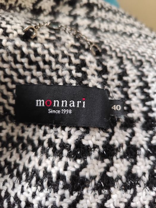 Piękny płaszcz Monnari