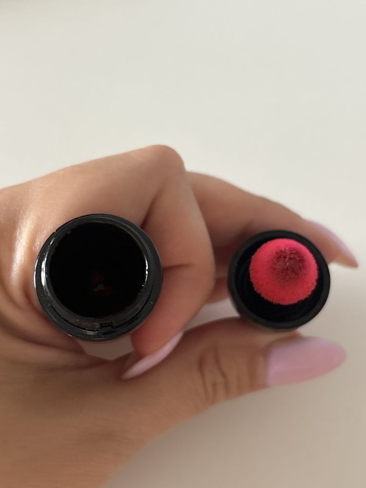 Lancome pomadka kiss me cherie czerwona 374 matte shaker