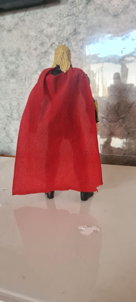 DUŻA Interaktywna Figurka THOR AVENGERS