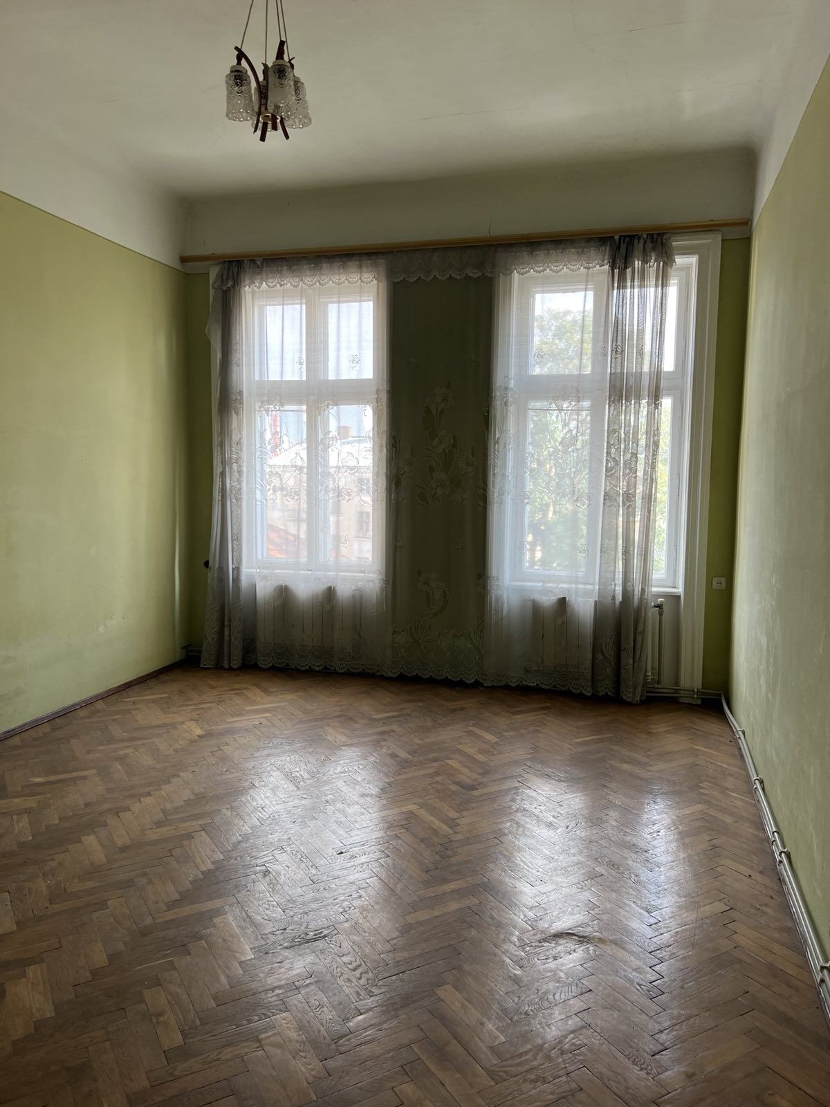 Продаж 3 кімн 95м2 /3 пов. Садовського-центр міста