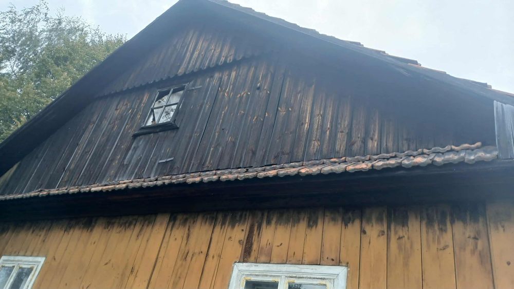 Stary dom drewniany do rozbiórki