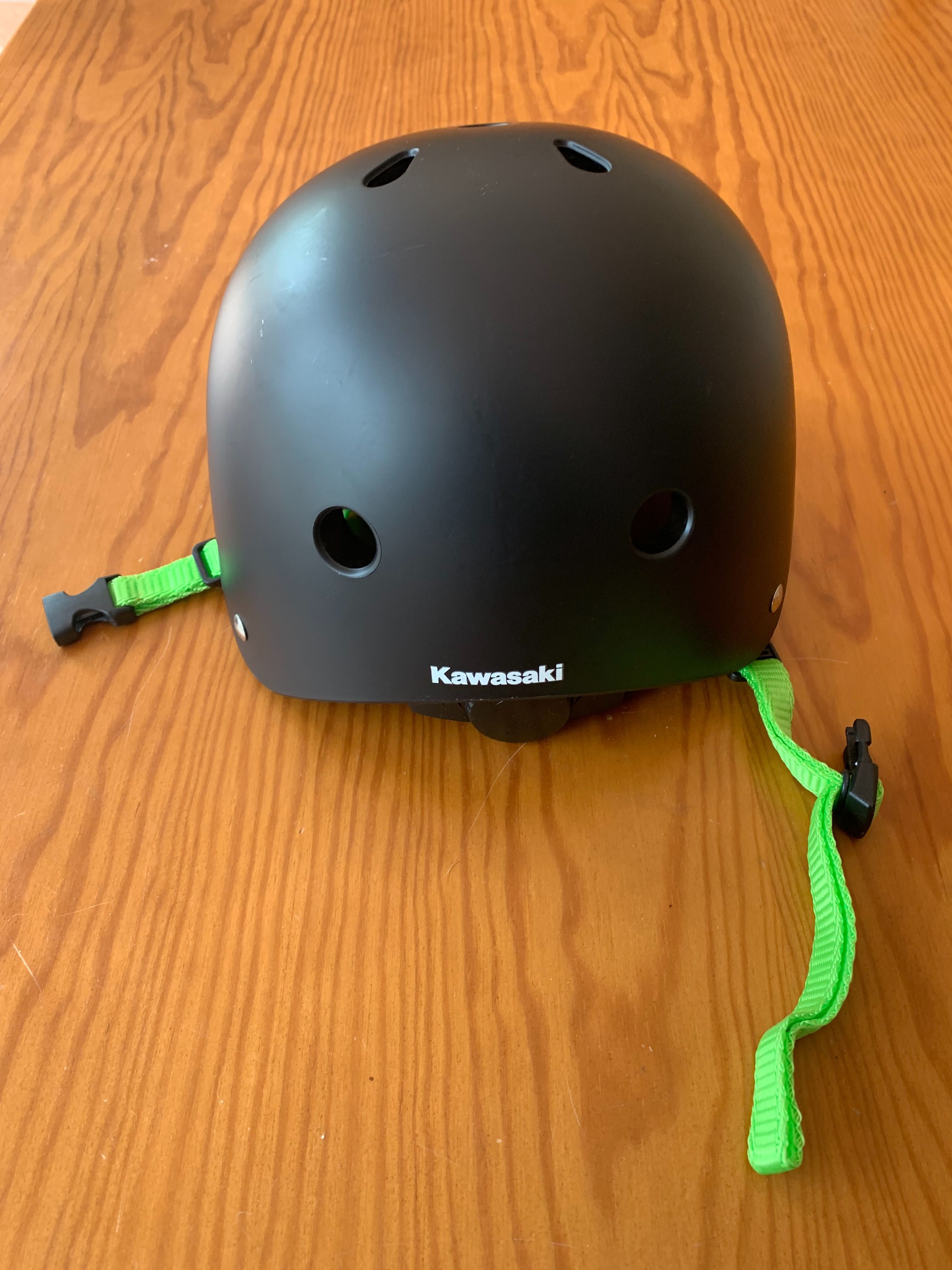 Capacete de Bicicleta - Kawasaki