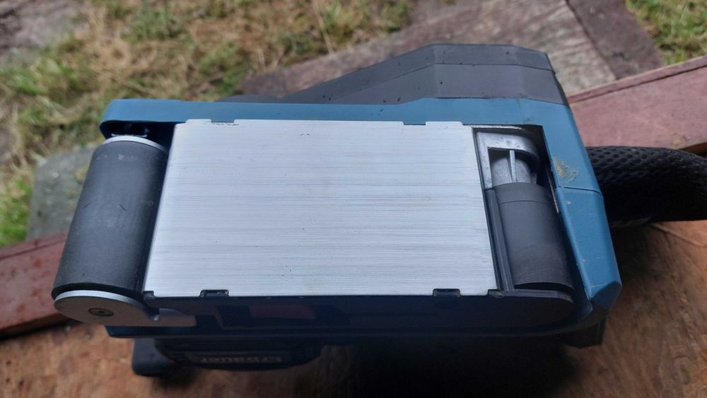 Akumulatorowa szlifierka taśmowa Erbauer 18V EBS18-Li nowa bateria 4ah