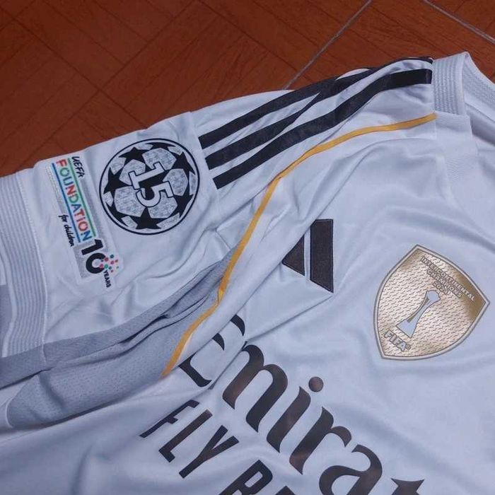 Camisola Principal Real Madrid 2025/26 - MBAPPÉ 10