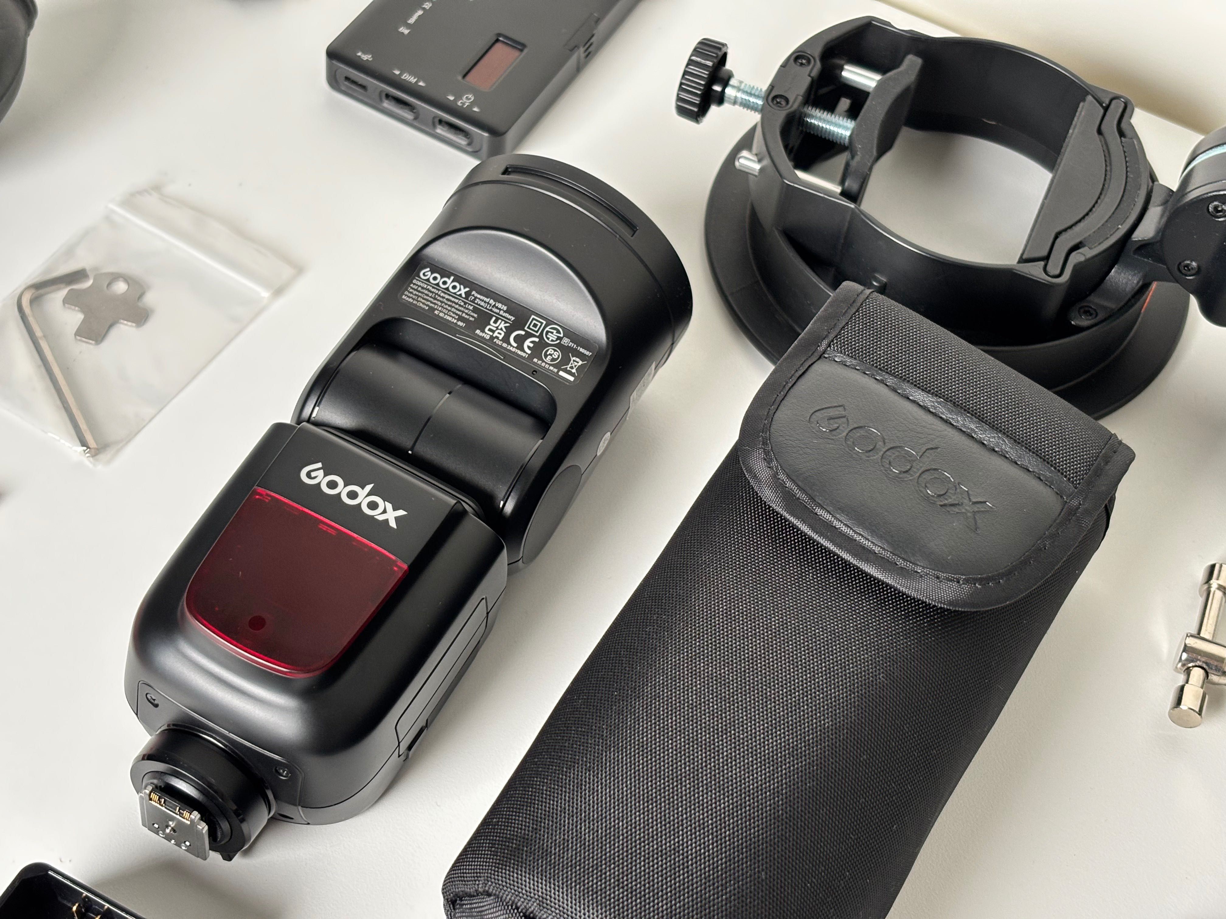 Kit Sony A7III + DJI Mic Mini + Godox V1 + ETC