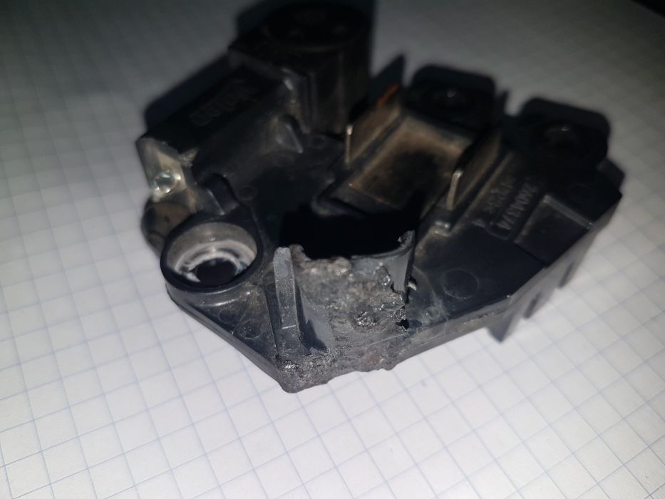 Регулятор напряжения Valeo рено