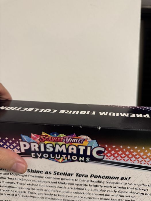 Pokemon Prismatic Evolutions Premium Figure Collection